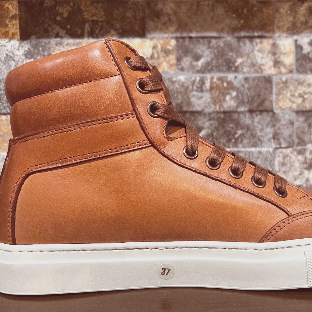 BNIB Koio Primo Castagna Sneakers
